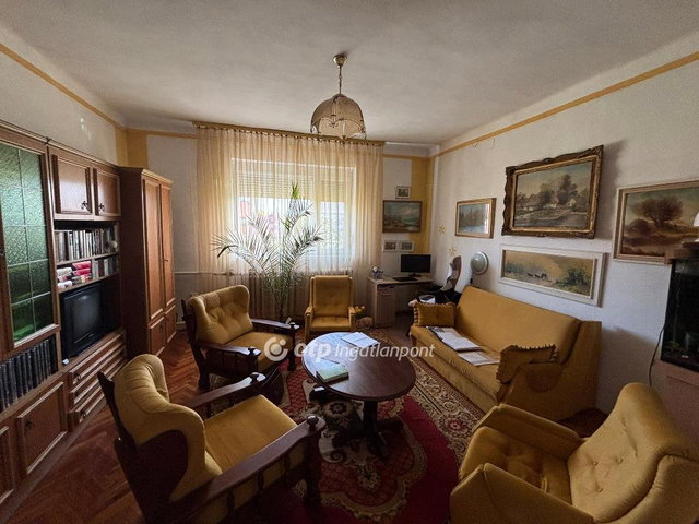 Eladó családi ház, Nyíradonyban 48 M Ft, 3 szobás