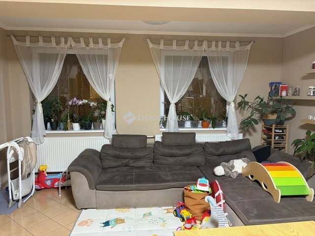 Eladó családi ház, Lepsényben 70.9 M Ft, 3 szobás