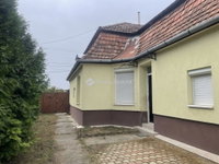Eladó családi ház, Nagybaracskán 25 M Ft, 3 szobás
