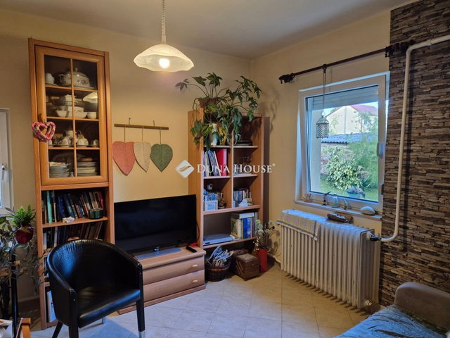 Eladó családi ház, Csabdiban 75 M Ft, 3 szobás