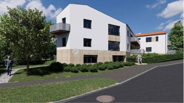 Eladó téglalakás, Veszprémben 96.8 M Ft, 3 szobás