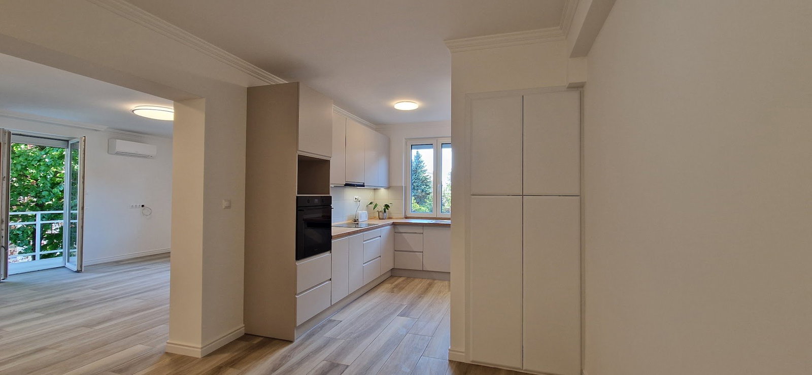3 bed · 85m² · 300.000 ft