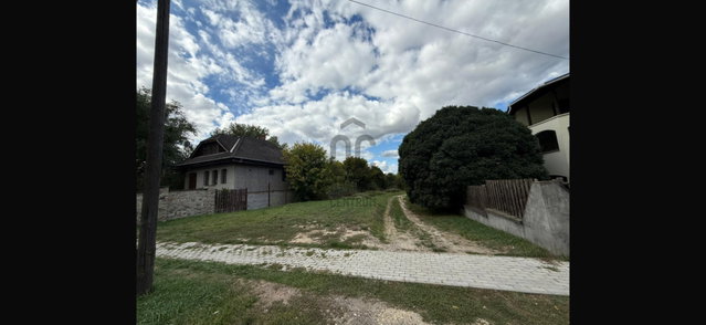 Eladó telek, Mendén, Ország úton 29.9 M Ft