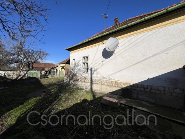 Eladó családi ház, Csornán 36.89 M Ft, 4 szobás