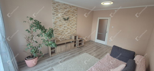 Eladó panellakás, Miskolcon 38.4 M Ft, 2 szobás