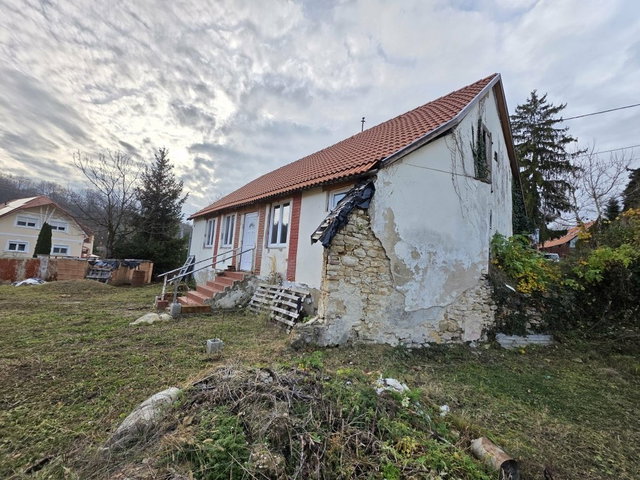 Eladó családi ház, Mánfán 15.9 M Ft, 2 szobás