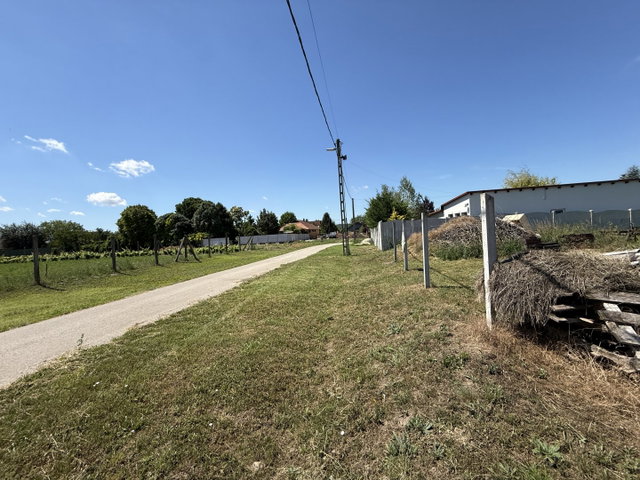 Eladó telek, Balatonszabadiban 24.9 M Ft / költözzbe.hu