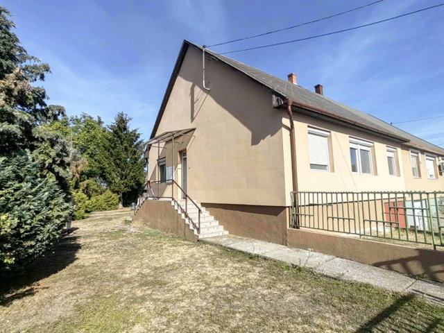 Eladó ikerház, Felsődobszán 23.5 M Ft, 3 szobás