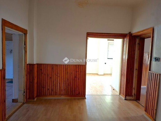 Eladó családi ház, Budapesten, XVIII. kerületben 64.9 M Ft