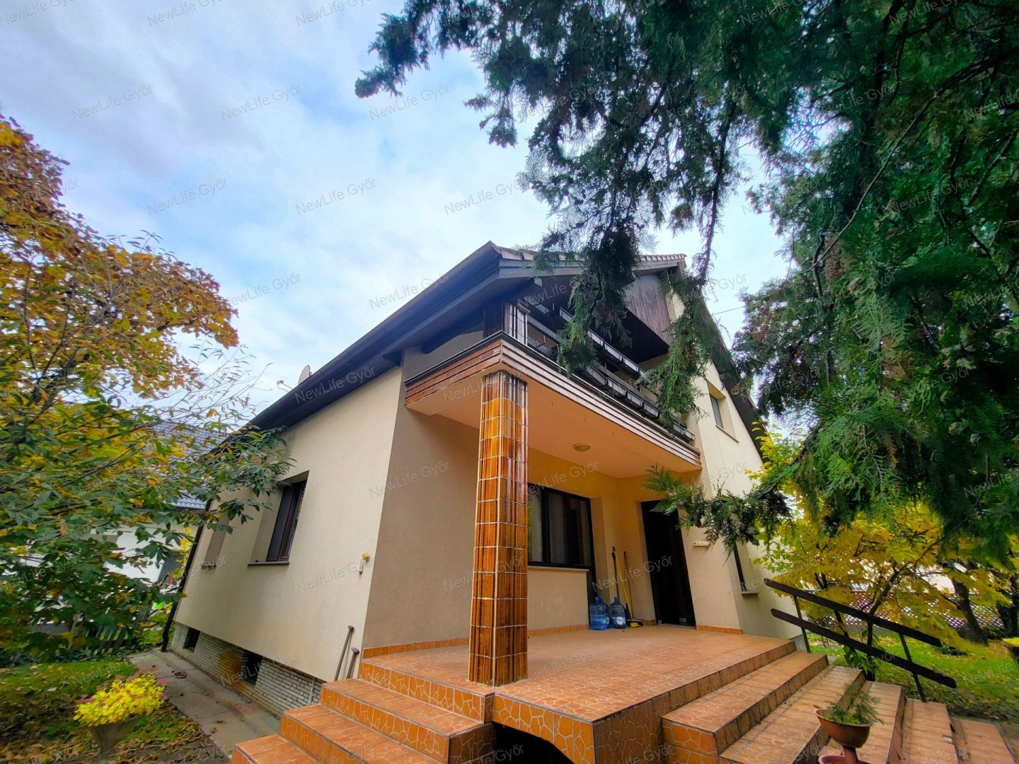 Családi ház · 5 hálószoba · 205 m² · 154.900.000 Ft