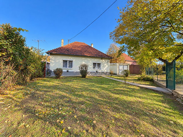 Eladó családi ház, Budapesten, XVII. kerületben 80 M Ft