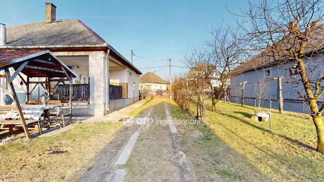 Eladó családi ház, Nyírmadán 25 M Ft, 3 szobás