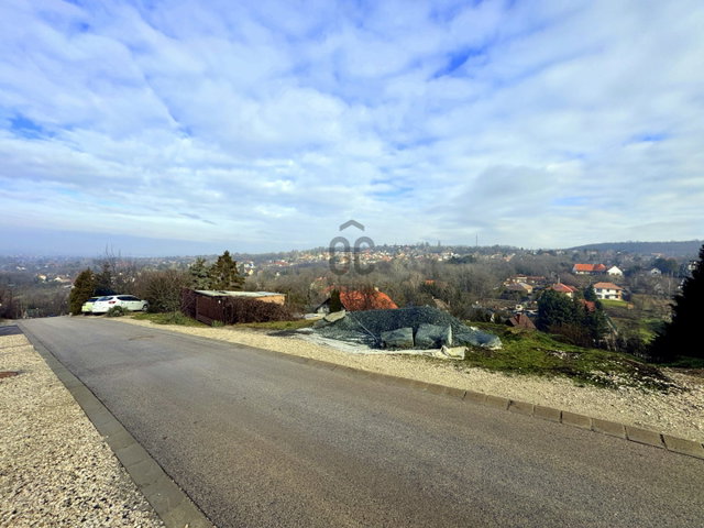 Eladó telek, Szadán, Kisfaludy utcában 49.9 M Ft