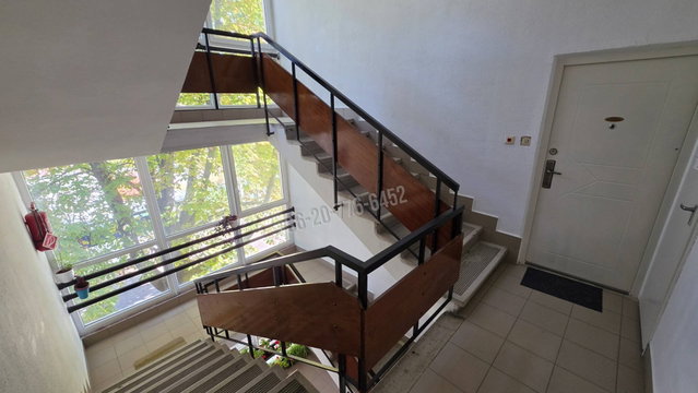 Eladó panellakás, Esztergomban 52 M Ft, 2 szobás