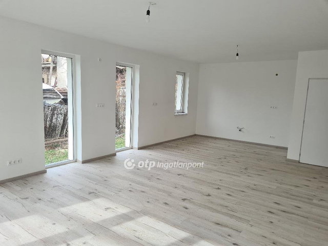 Eladó ikerház, Érden 136 M Ft, 4 szobás / költözzbe.hu