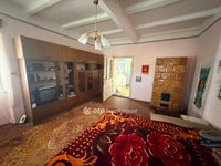 Eladó családi ház, Zsákán 4.7 M Ft, 1 szobás