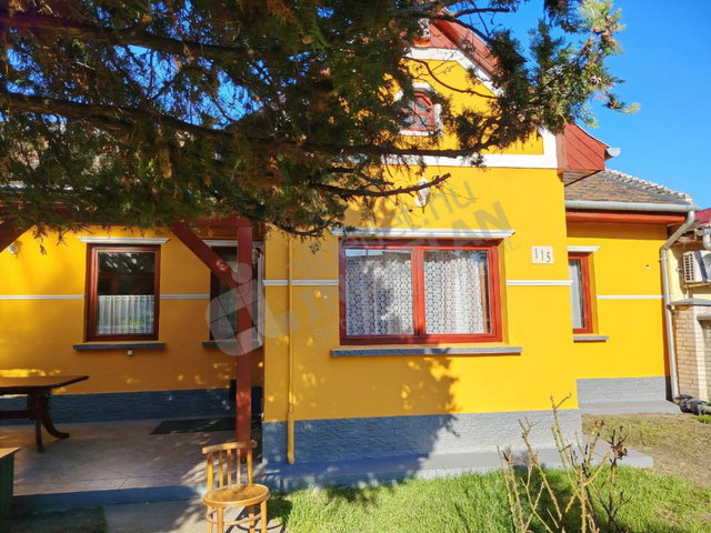 Kiadó családi ház, albérlet, XX. kerületben, Hosszú utcában
