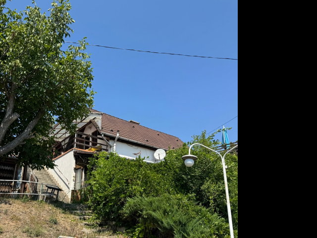 Eladó nyaraló, Felsőörsön 49.5 M Ft, 2 szobás