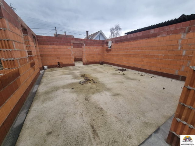 Eladó családi ház, Budapesten, XXII. kerületben 100 M Ft