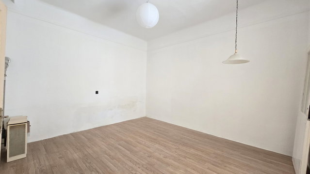 Eladó téglalakás, Budapesten, XVI. kerületben, Csömöri úton
