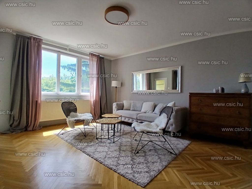 3 bed · 81m² · 154.900.000 ft