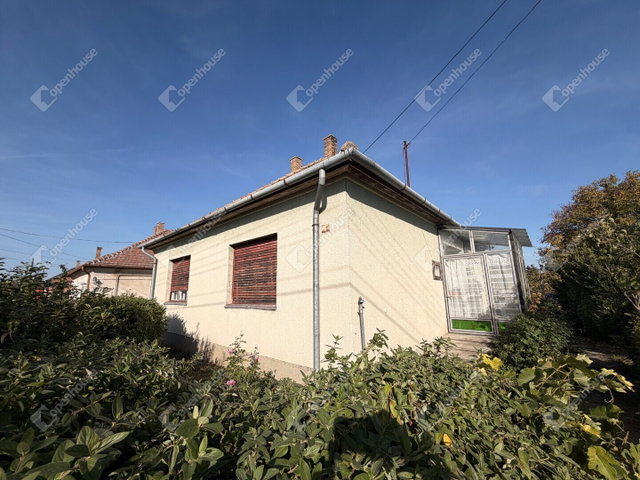 Eladó családi ház, Balatonszentgyörgyön 37.5 M Ft, 3 szobás