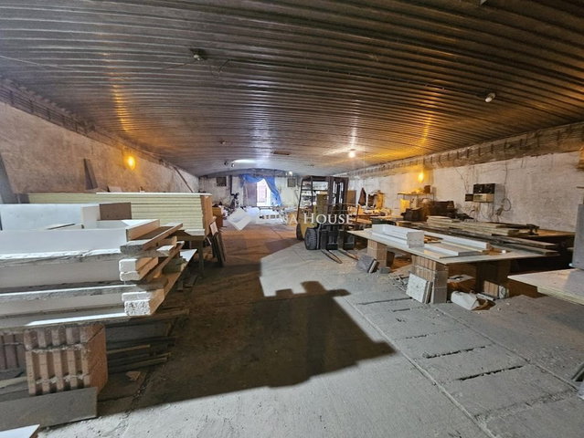 Eladó ipari ingatlan, Pécsett 254.1 M Ft / költözzbe.hu