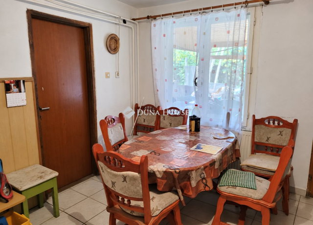 Eladó családi ház, Ladon 31.5 M Ft, 4 szobás