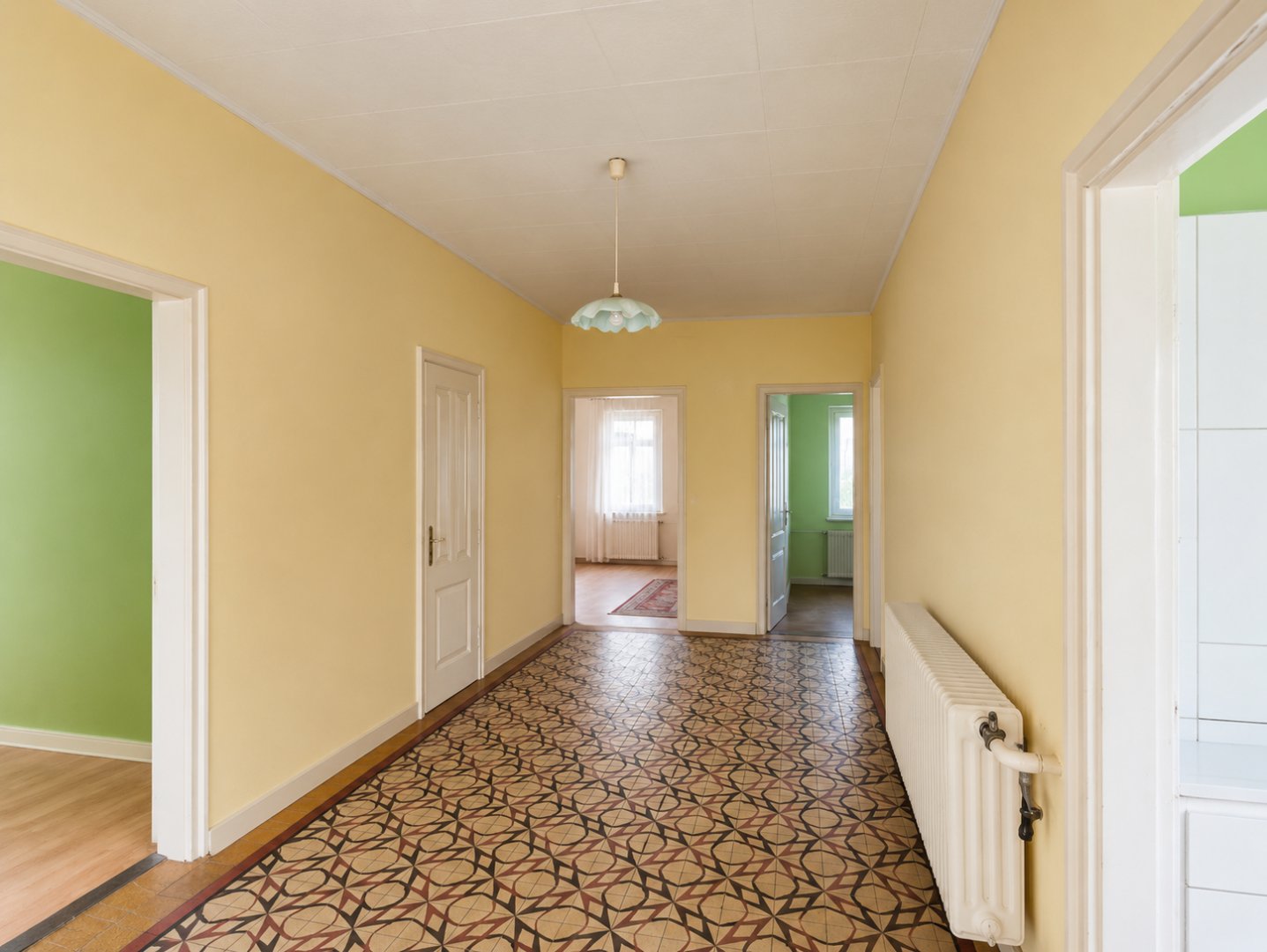 6 bed · 180m² · 61.900.000 ft