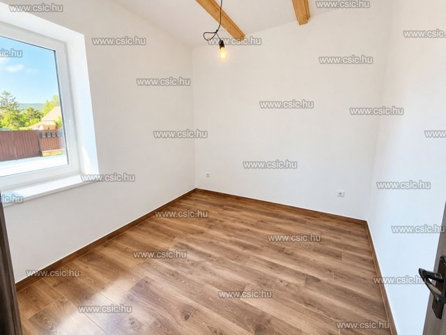 Eladó téglalakás, Pomázon 47.9 M Ft, 2 szobás