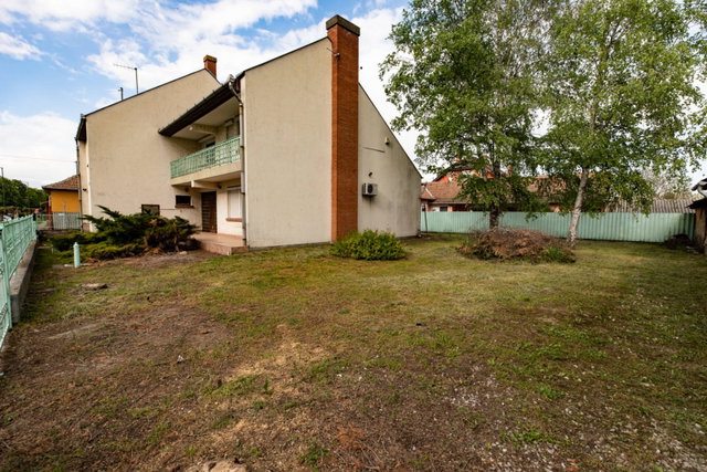 Eladó családi ház, Jászapátiban 34.9 M Ft, 5 szobás