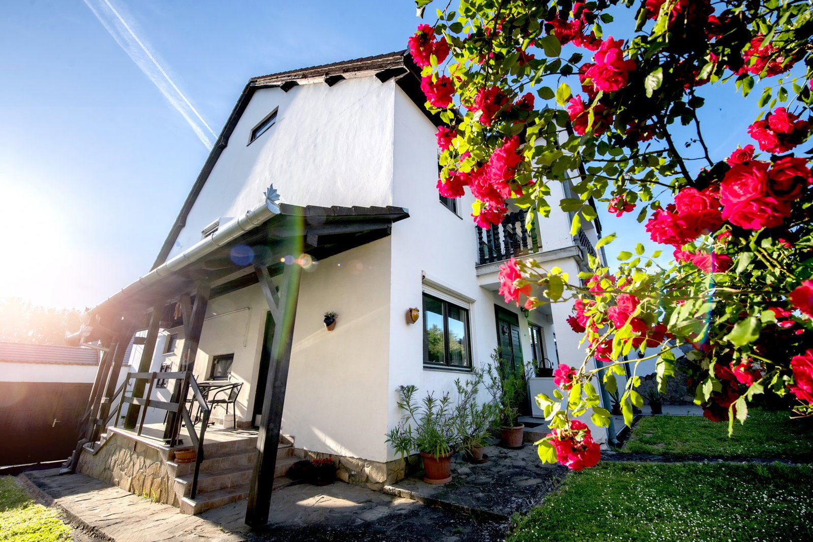 6 bed · 210m² · 98.000.000 ft
