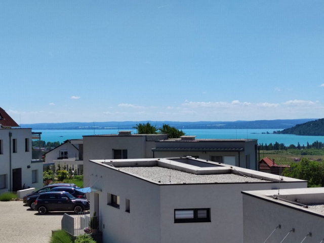Eladó ikerház, Balatonfüreden, Vázsonyi úton 250 M Ft
