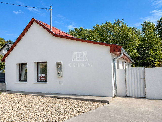 Eladó családi ház, Nagyberényen 49.9 M Ft, 6 szobás