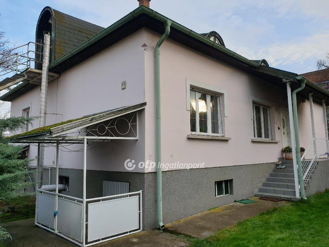 Eladó családi ház, Balassagyarmaton 69.9 M Ft, 6 szobás