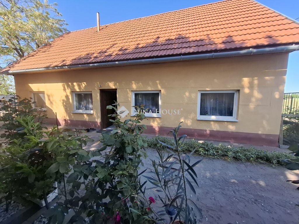 3 bed · 70m² · 27.000.000 ft