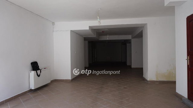 Eladó üzlethelyiség, Gyöngyösön 60 M Ft / költözzbe.hu