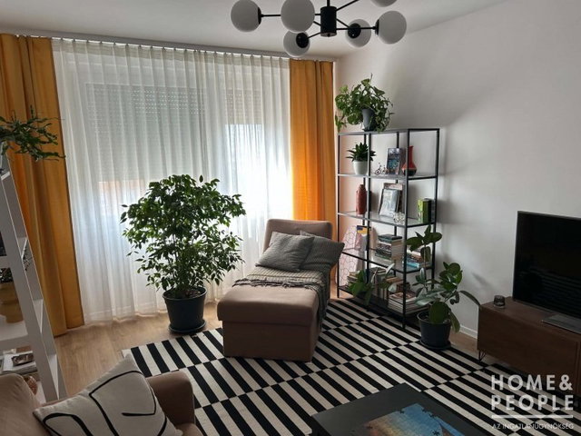 Eladó téglalakás, Szegeden 60.5 M Ft, 3 szobás