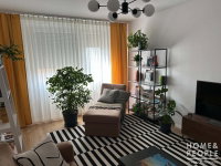 Eladó téglalakás, Szegeden 60.5 M Ft, 3 szobás
