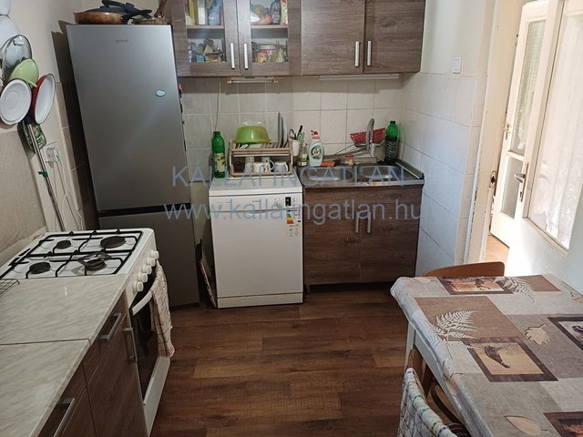 Eladó családi ház, Nyírbogdányon 14.8 M Ft, 2 szobás