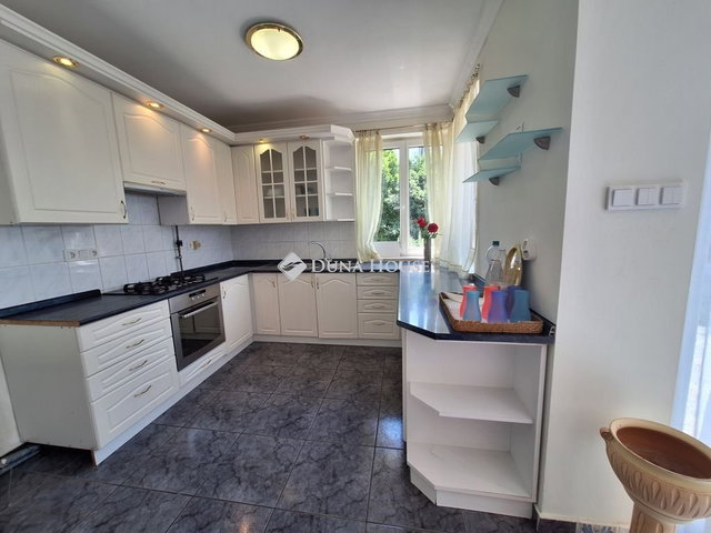 Kiadó családi ház, albérlet, Herceghalomon 640 E Ft / hó