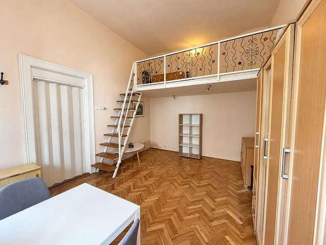 Eladó téglalakás, Budapesten, IV. kerületben 42.9 M Ft, 1 szobás