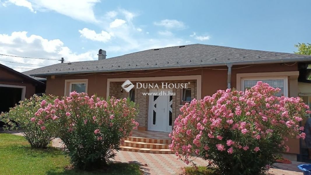 4 bed · 156m² · 135.000.000 ft