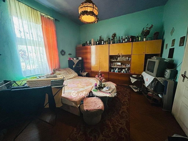 Eladó téglalakás, Gávavencsellőn 9.5 M Ft, 3 szobás