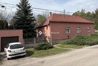 Eladó családi ház