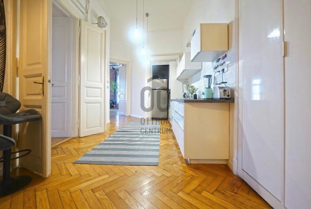 Eladó téglalakás, Budapesten, II. kerületben, Bem rakparton