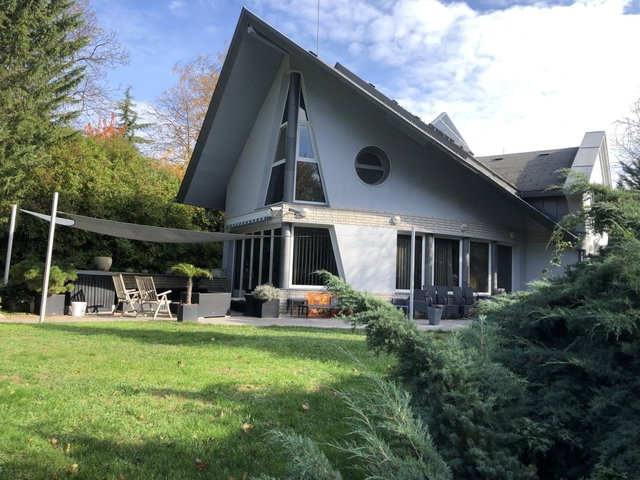 Eladó családi ház, Sopronban 299 M Ft, 6 szobás