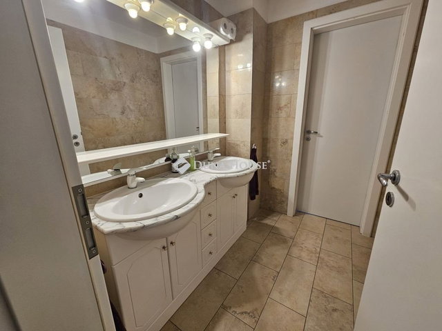 Kiadó családi ház, albérlet, Szentendrén 1800 E Ft / hó