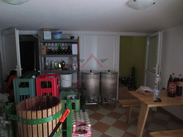 Eladó családi ház, Mosonszentmiklóson 21.8 M Ft, 2 szobás