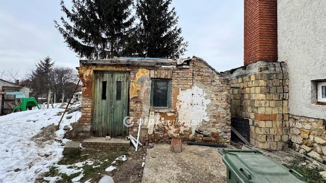 Eladó családi ház, Pápán 34.9 M Ft, 2+1 szobás